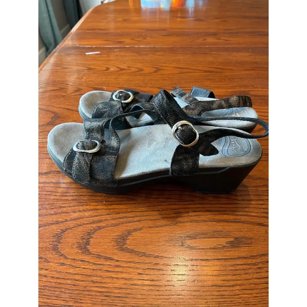 Dansko great women